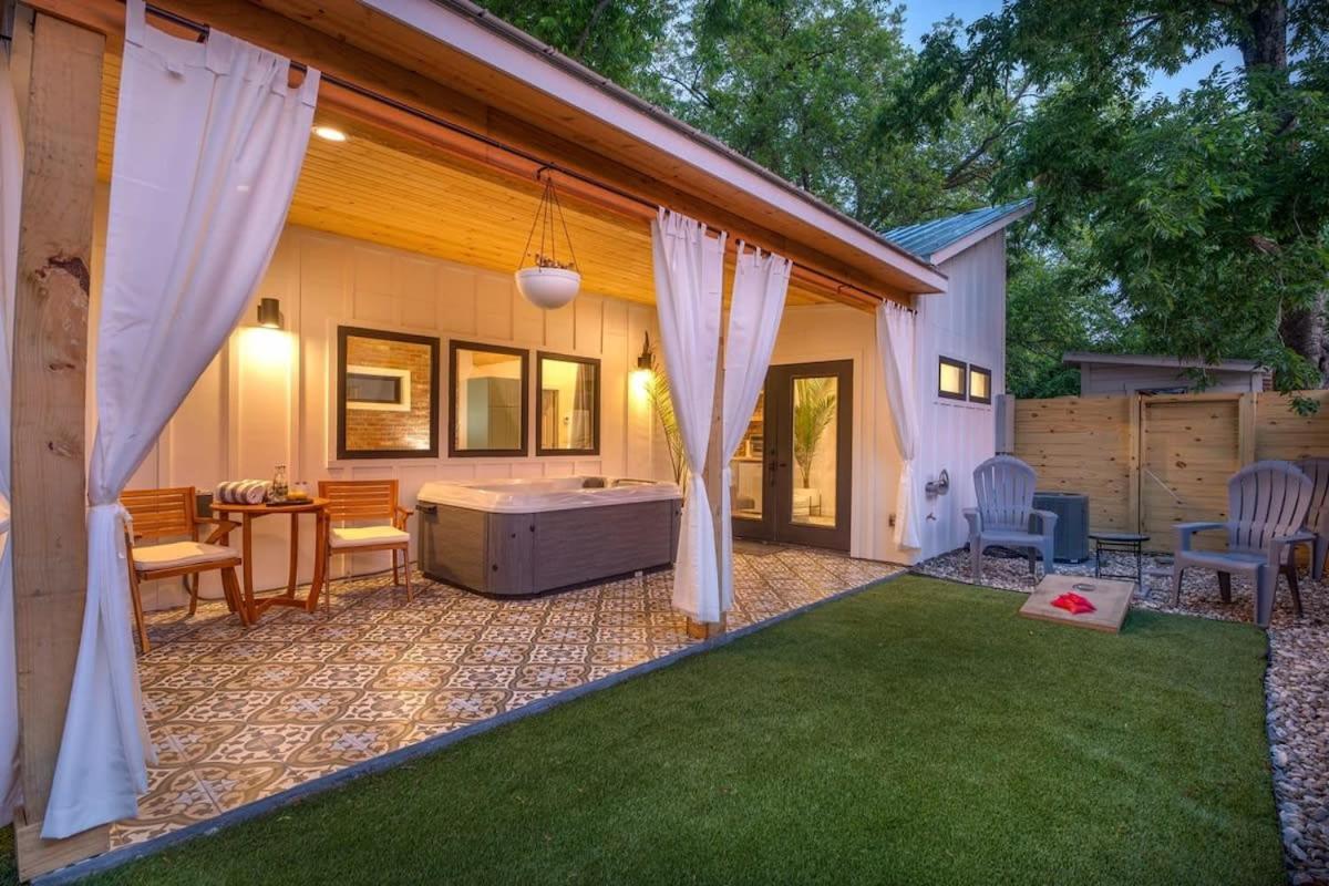 Petit Paradis Studio With Hot Tub Fredericksburg Exteriér fotografie