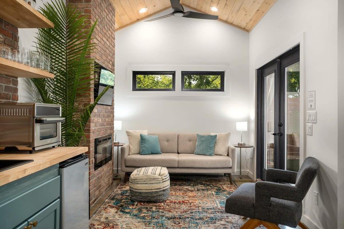 Petit Paradis Studio With Hot Tub Fredericksburg Exteriér fotografie